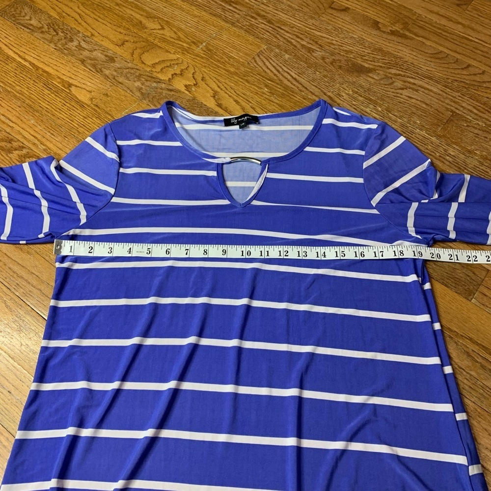54. Lily Morgan Striped Long Sleeve Top with Hardware Detail - Size L - Picture 6 of 7